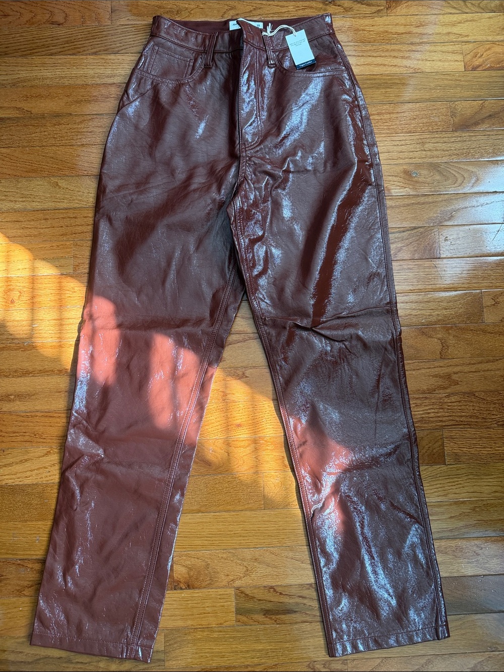 NWT Abercrombie & Fitch 90s Straight Ultra High Rise Vegan Leather Pants Sz 28